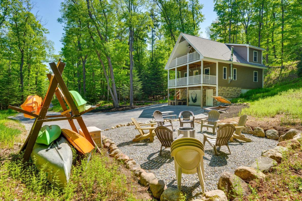 Old Forge Home With Hot Tub And Game Room! Exterior photo