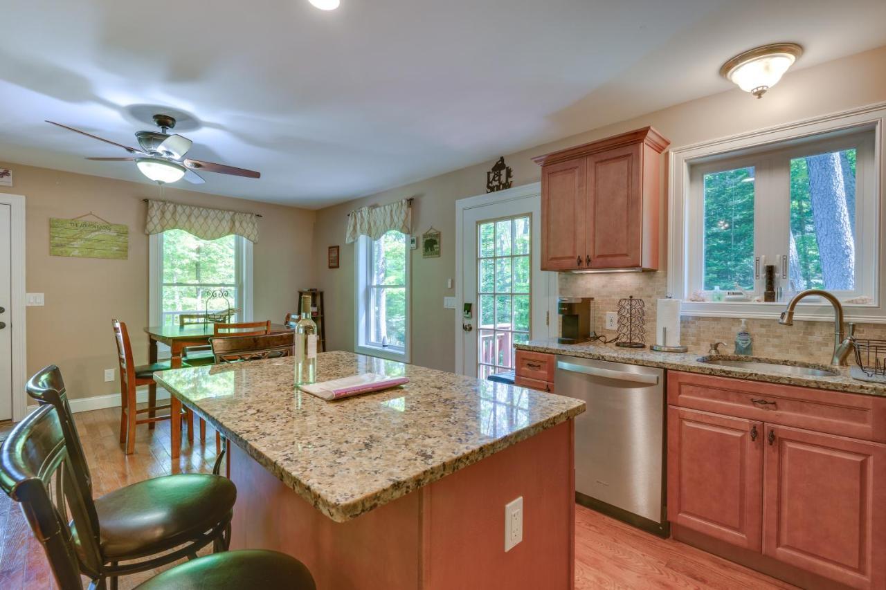 Old Forge Home With Hot Tub And Game Room! Exterior photo